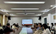 文学院召开期中学生座谈会