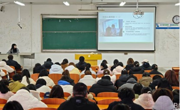 文学院举办优秀学生事迹报告会