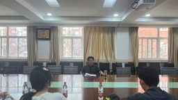 文学院召开燎原新闻社学生社团骨干成员座谈会